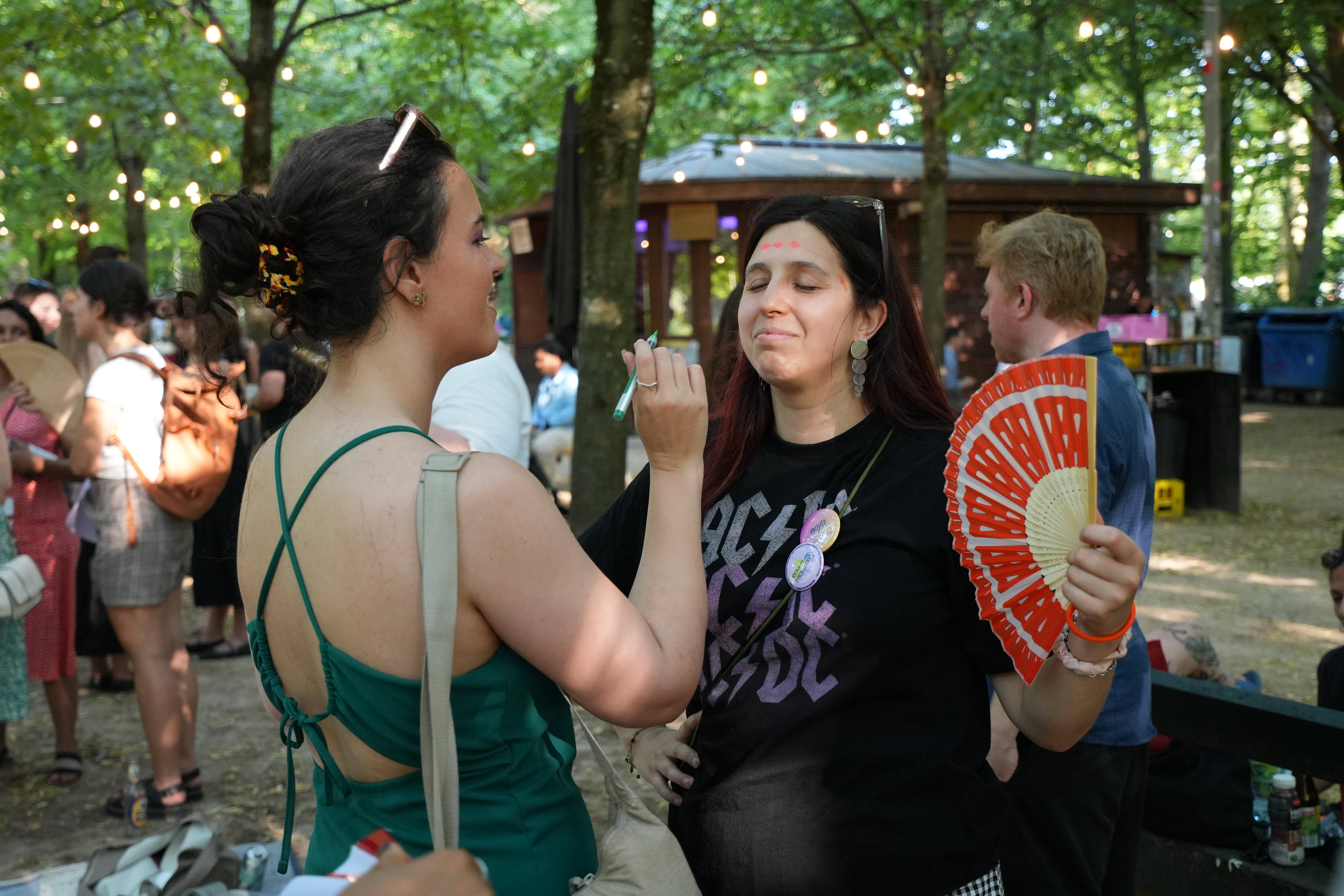 Networking under the tree canopy at Parc Royale