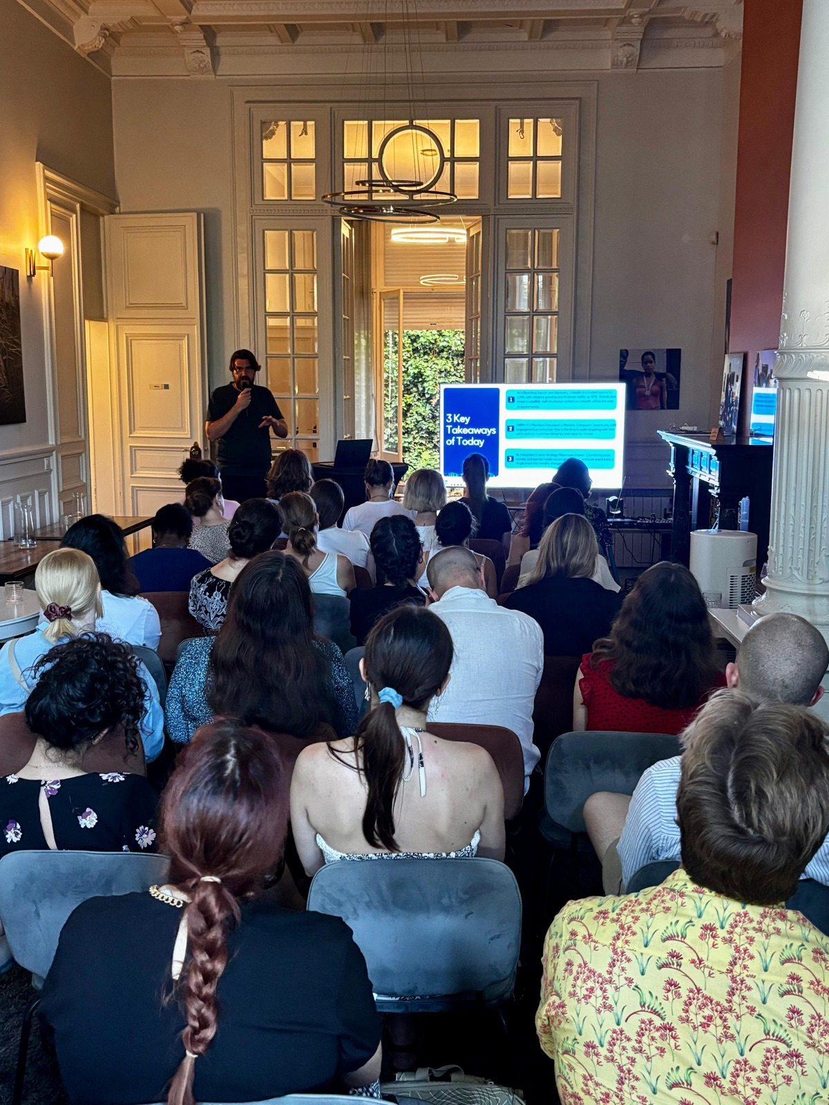 3 Key Takeaways slide from the LinkedIn Workshop Brussels at Social Capital